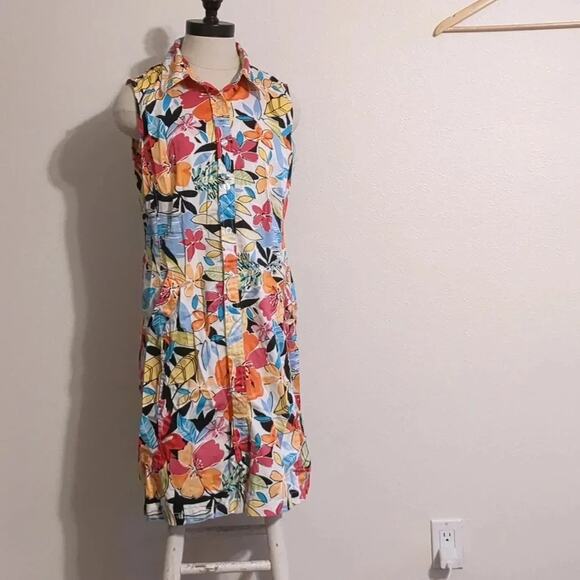 White Stag floral print button down dress with pockets size 12 - Picture 1 of 6